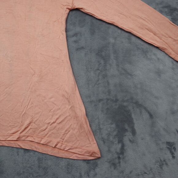 Full Tilt Shirt Womens XS Orange Round Neck Long Sleeve Arrow Design Top - Picture 16 of 16